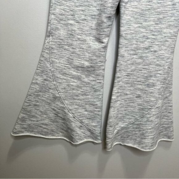 Free People FP Movement Nico Crop Flare Sweatpants Size Small Activewear Yoga - Picture 5 of 12